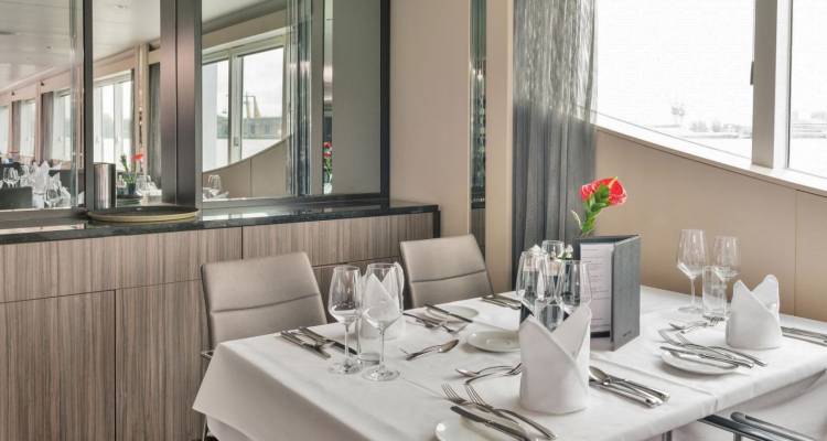 CRUCEROS FLUVIALES ICARION KD MOMENTOS CRUCEROS PAISES BAJOS CRUCEROS HOLANDA CRUCEROS BELGICA CRUCEROS DE LUJO EN ESPAÑOL LUXURY RIVER CRUISES SCENIC CRUISE SHIPS SCENIC EMERALD CRUISES ROYAL EMERALD CRUISES CRUCEROS GANTE CRUCEROS BRUJAS CRUCEROS BRUSELAS CRUCEROS AMSTERDAM CRUCEROS #KDMoments #IcarionCruceros #Cruceros #CrucerosFluviales #RiverCruises #Icarion #CrucerosIcarion #Cruceroclick